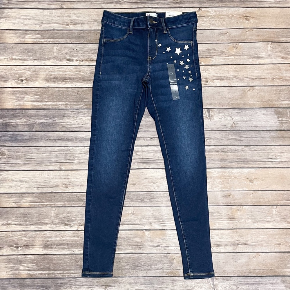 SO Dark Wash Skinny Jeggings Silver Star Accents Stretch Girls 14 NWT Mid Rise - Picture 2 of 11